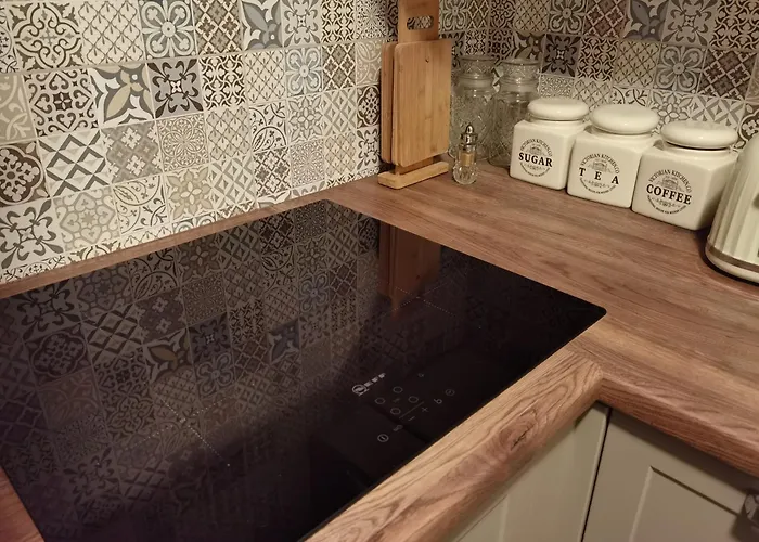 1Bed Apartment - Sleeps 4 - Terrace Pets Parking